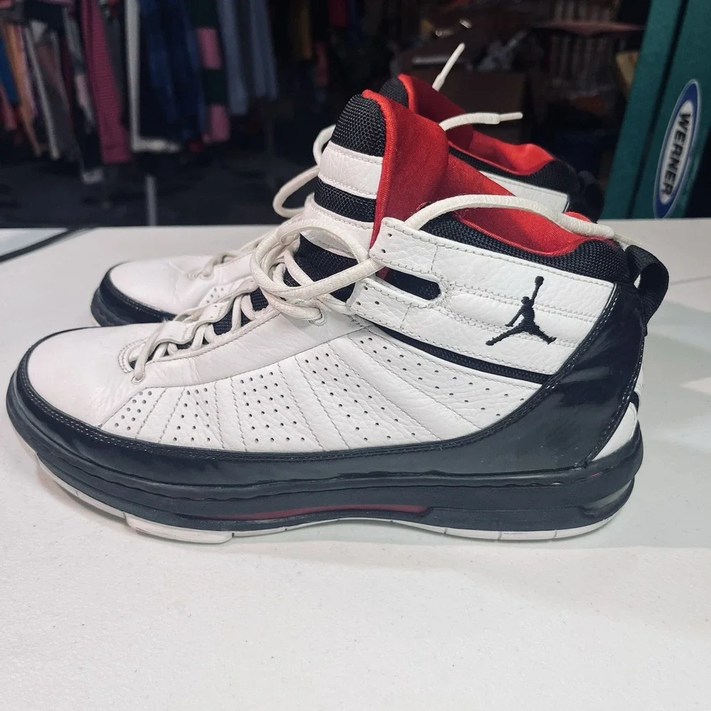 JORDAN FLIGHT TEAM:395324-101 White/black Varsity Red Sneakers Men's Sz 10.5 EUC